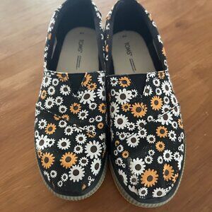 Toms Alpargata Slip On Daisy Print - Size 9